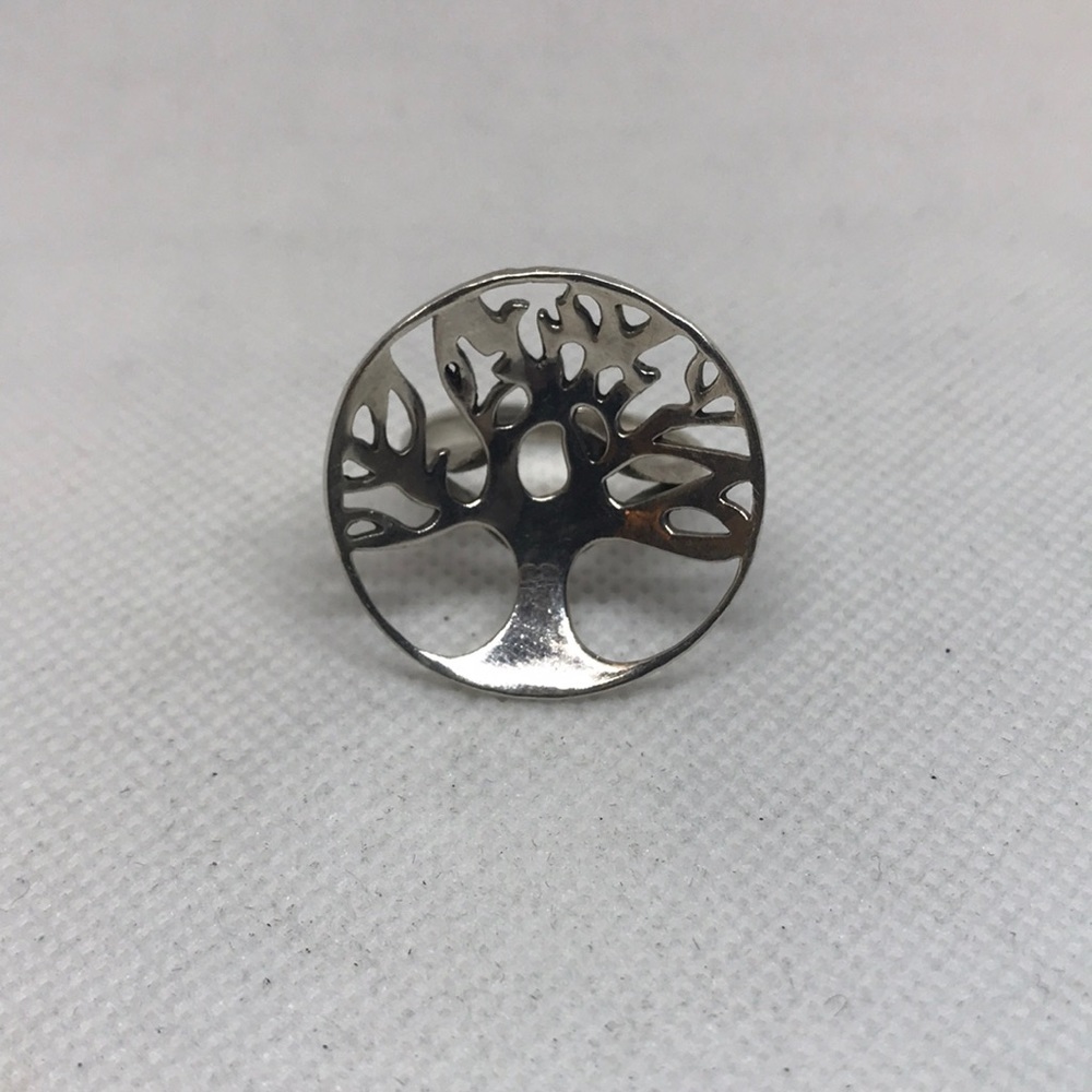 Impressive Tree of Life Ring Sterling size 8 3/4